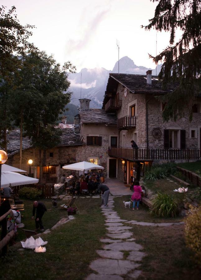 Visaisa Taverna & Foresteria Acceglio Exterior photo